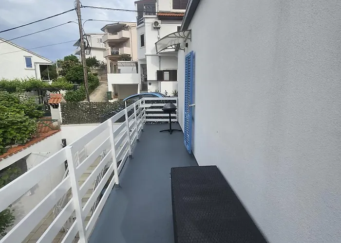 Apartment Tina